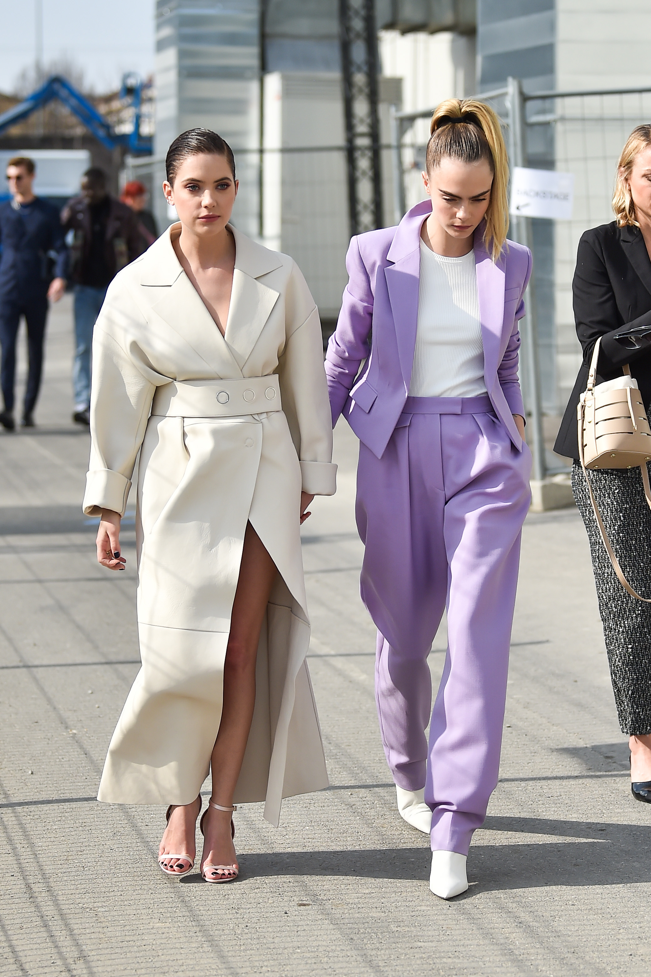 ashley-benson-cara-delevingne
