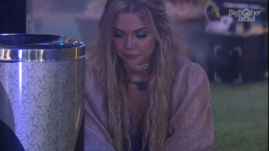 Marcela, do BBB20, desabafa sobre Daniel com Gizelly: “Quero pular fora”