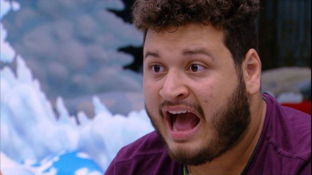 BBB20: Guilherme quer de volta corrente que Victor Hugo pegou de Gabi