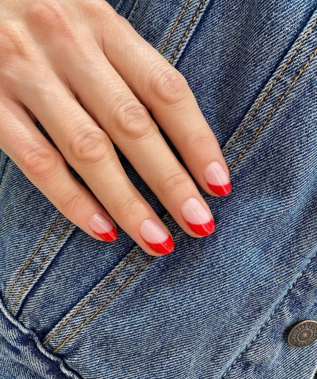 unhas francesinha vermelha