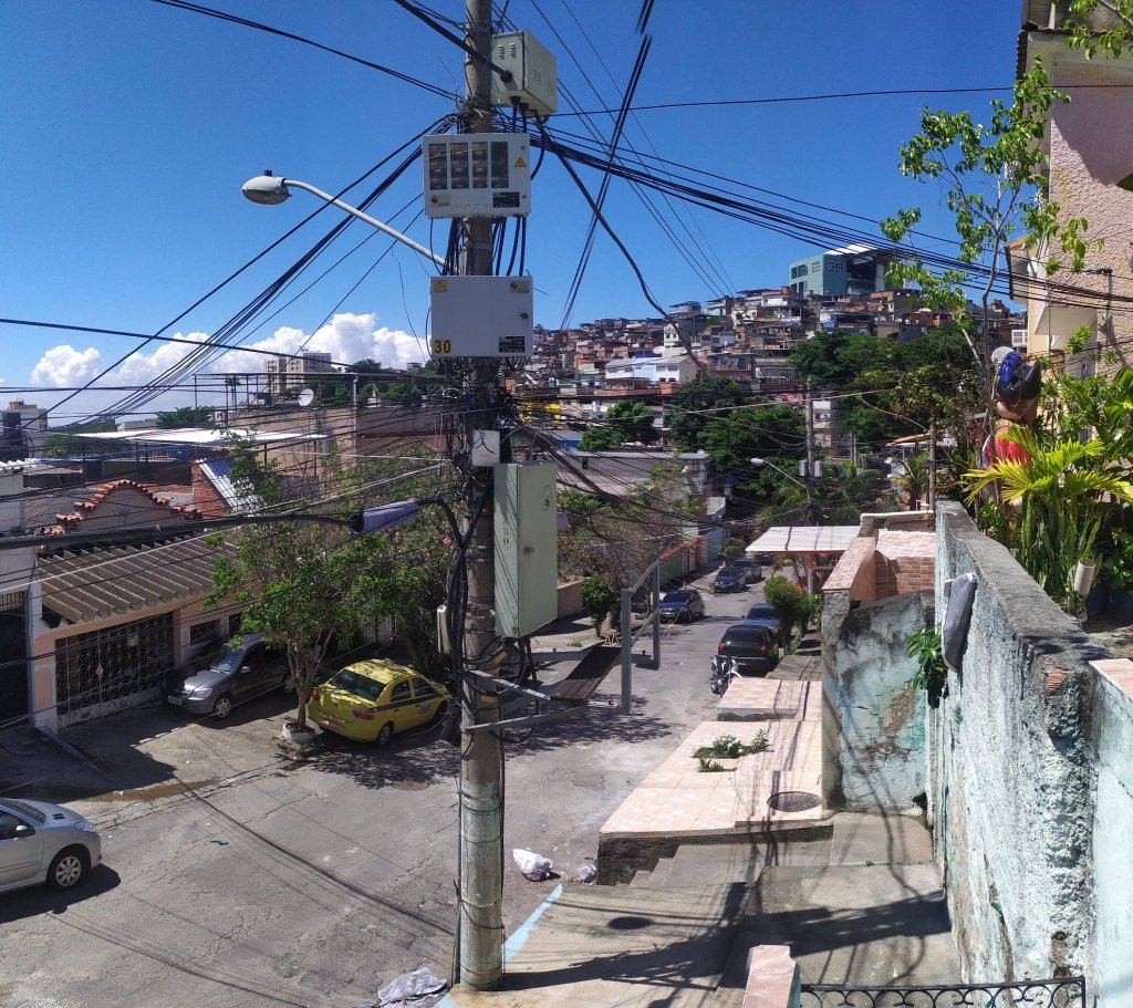 Falta d’água em favelas do RJ e a desigual luta social contra a COVID-19