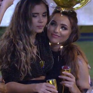 BBB20: Rafa Kalimann cobra Gizelly e fãs do shipp #Girafa surtam na web