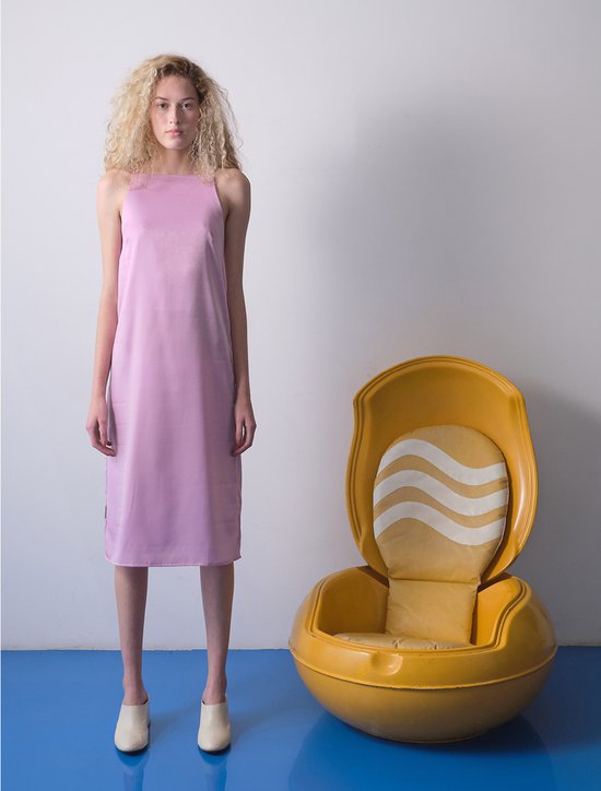 Vestido lilás usado por Manu Gavassi BBB20