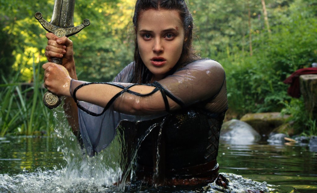 Cursed: Netflix revela data de estreia de série com Katherine Langford