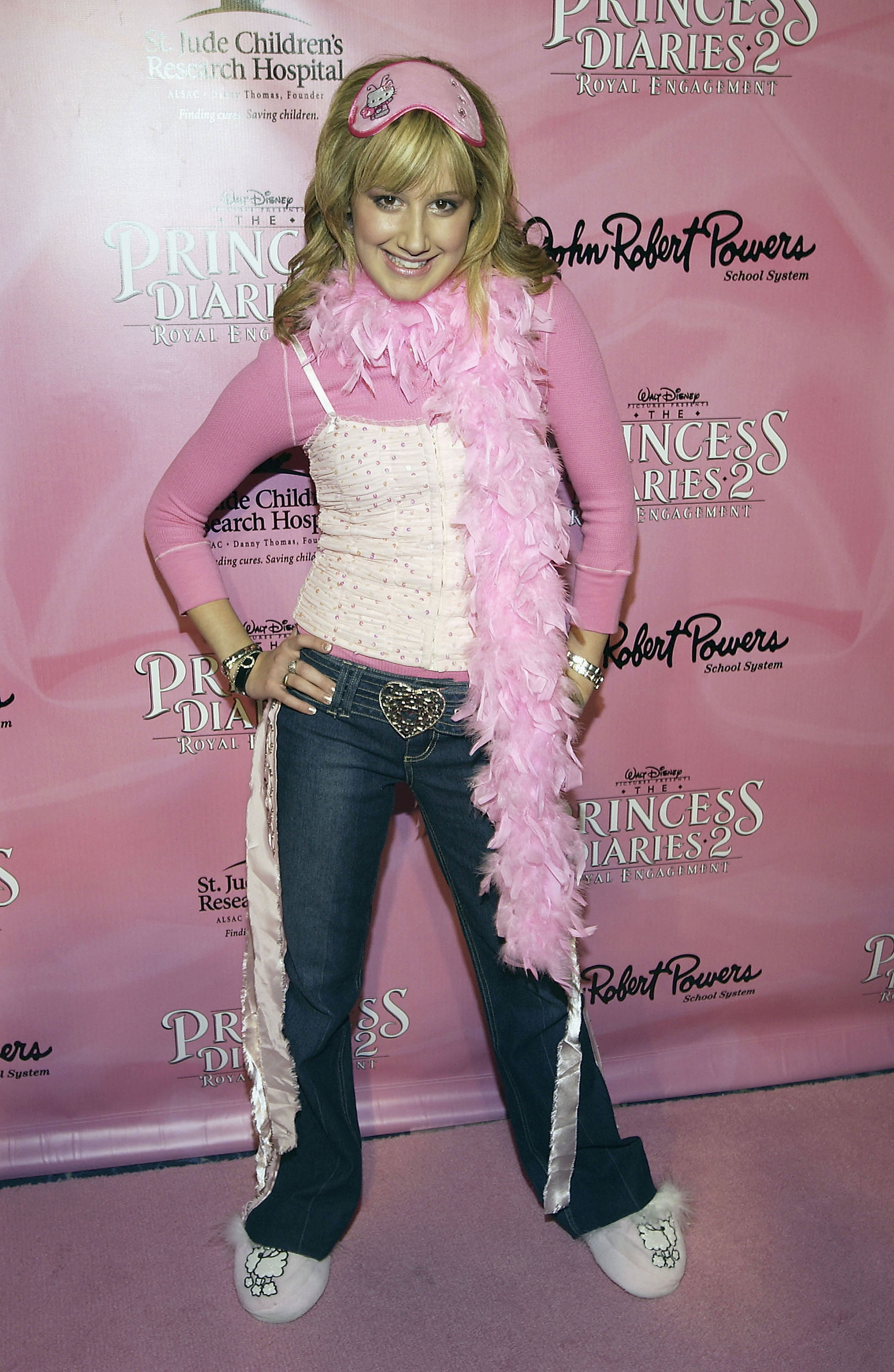 ashley-tisdale-look-2004