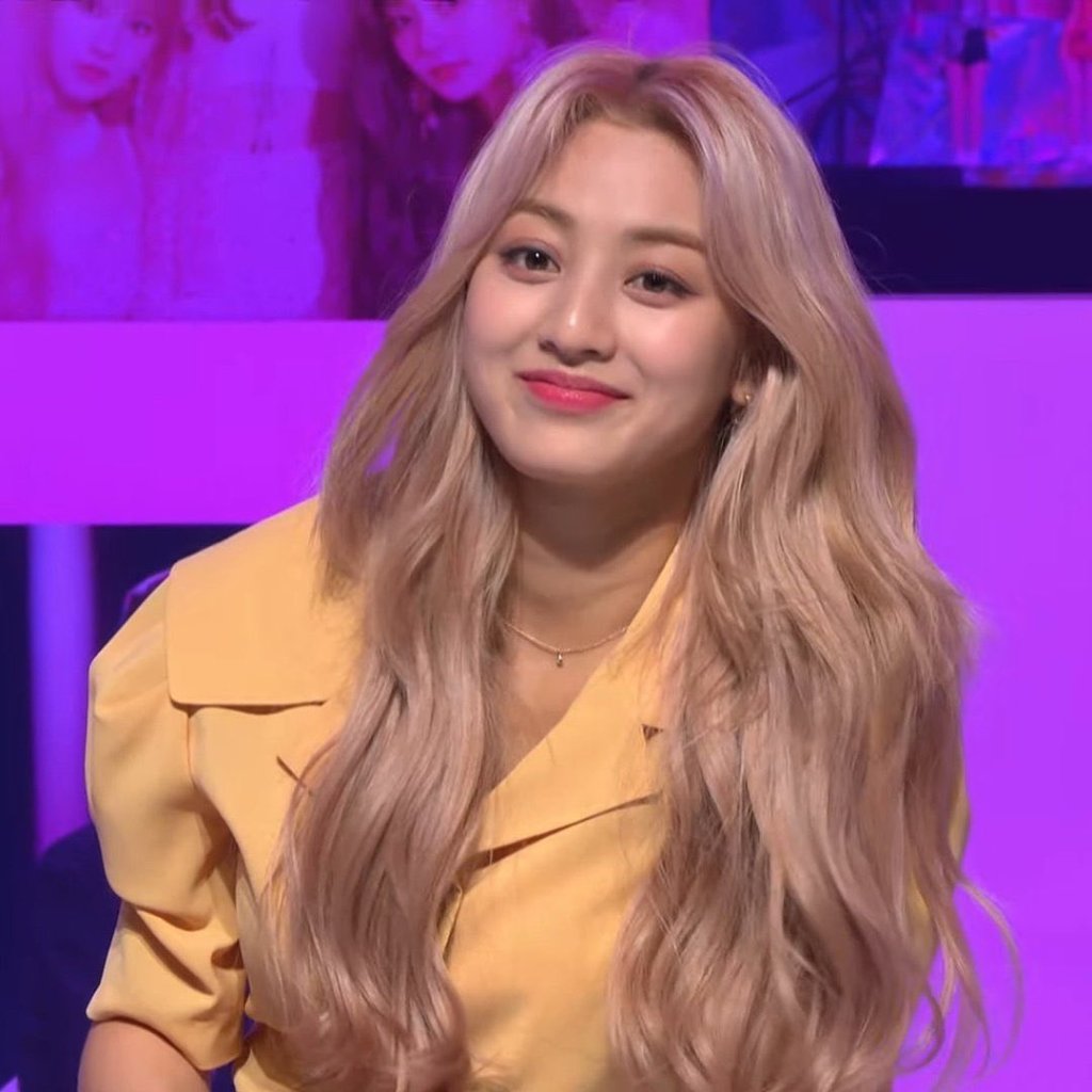 Ji-hyo, do Twice, sobre pressão para emagrecer: “Quase morri de fome”