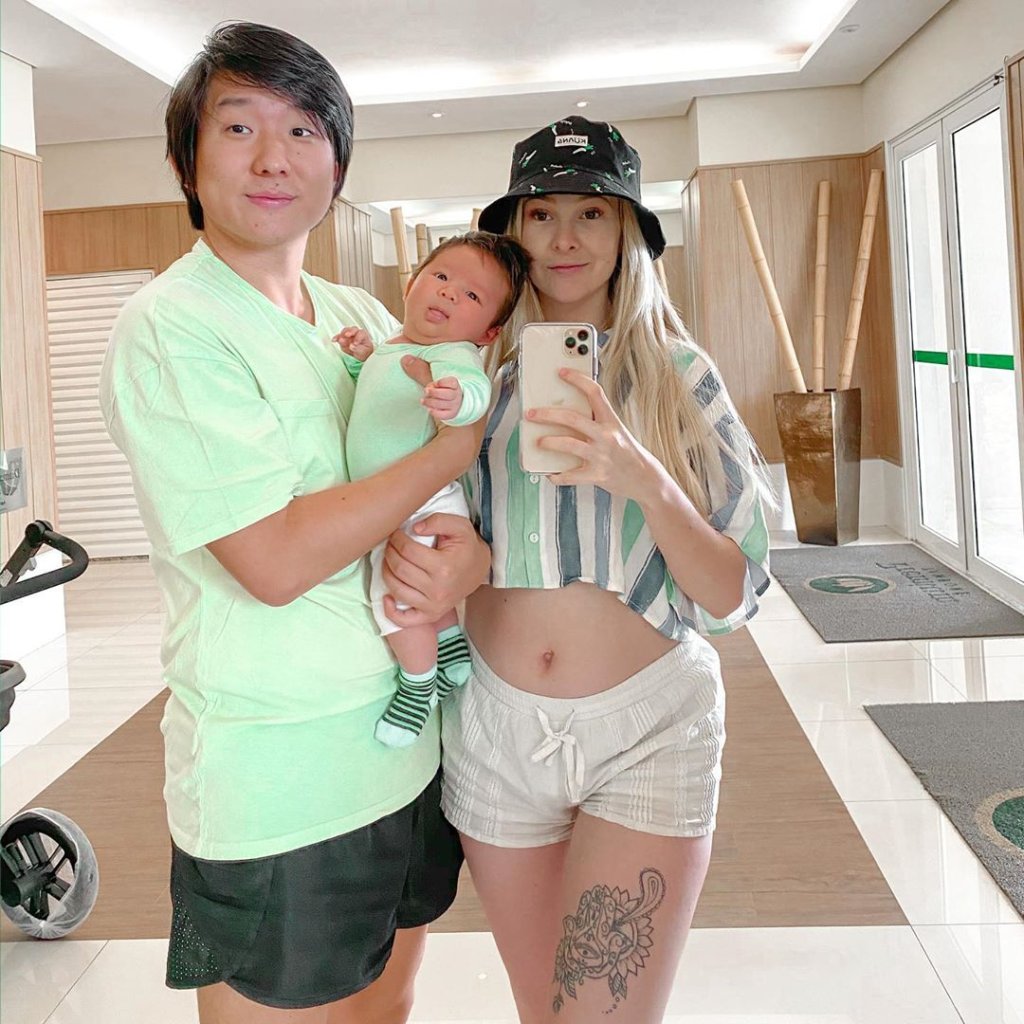 Sammy, esposa de Pyong do BBB20, cortou a franja de uma forma inusitada