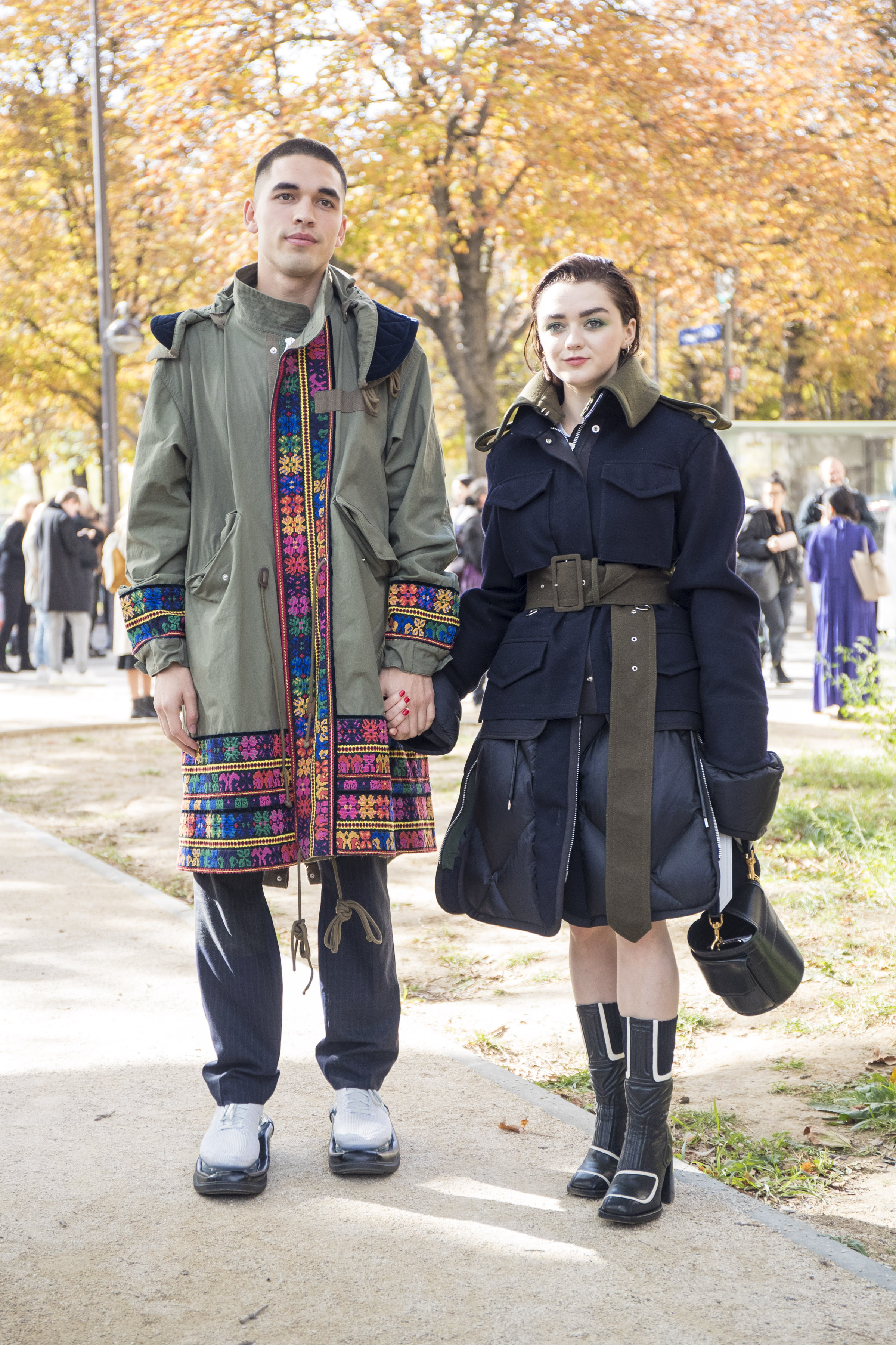 looks-maisie-williams-reuben-selby