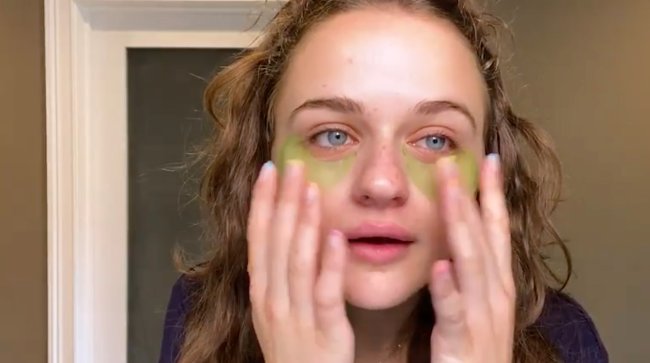 Rotina skincare Joey King