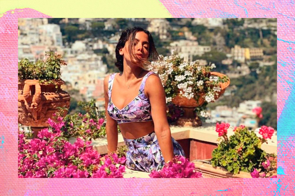 Anitta se hospeda em palácio na Itália com diárias no valor de R$ 18 mil