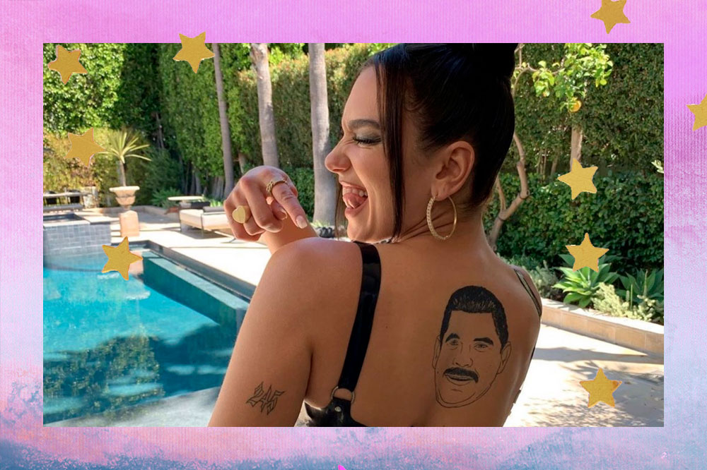 Dua Lipa mostra ~nova~ tatuagem e web compara a apresentador brasileiro