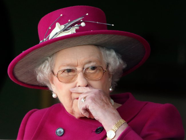 Rainha Elizabeth aliança