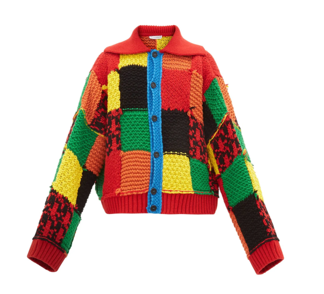 Cardigan usado por Harry Styles vira peça de museu