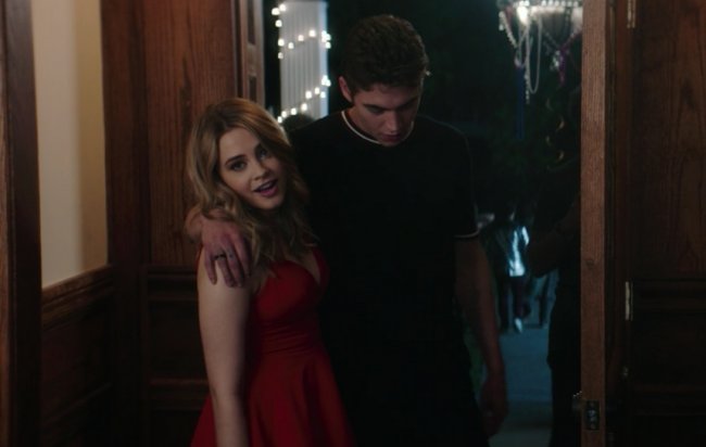 Os looks de Tessa Young em After 2 Os looks de Tessa Young em After 2