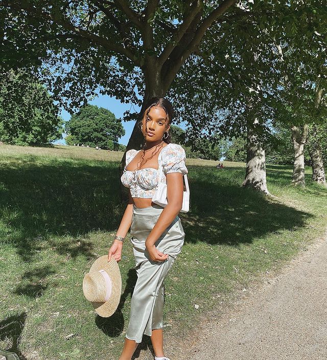 look-cottagecore-dazhaneleah Look com top cropped e saia no estilo cottagecore