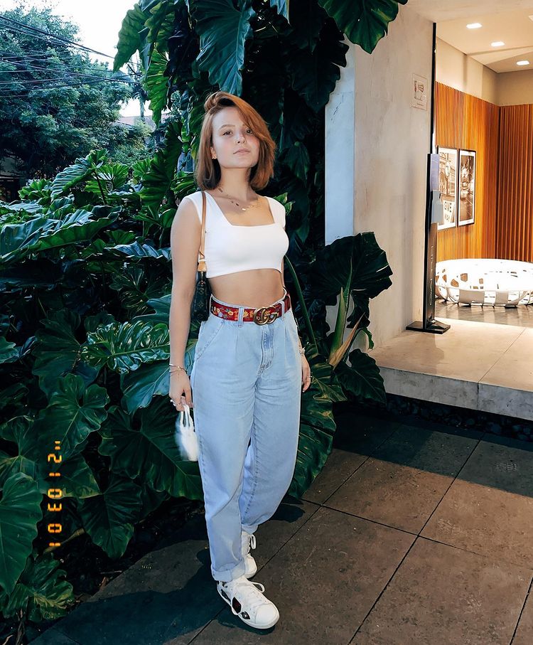 look-larissa-manoela-calca-jeans-01 Look da Larissa Manoela com calça jeans