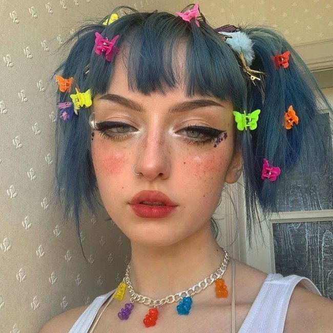 presilha de borboleta Inspiração de penteado com presilha borboleta