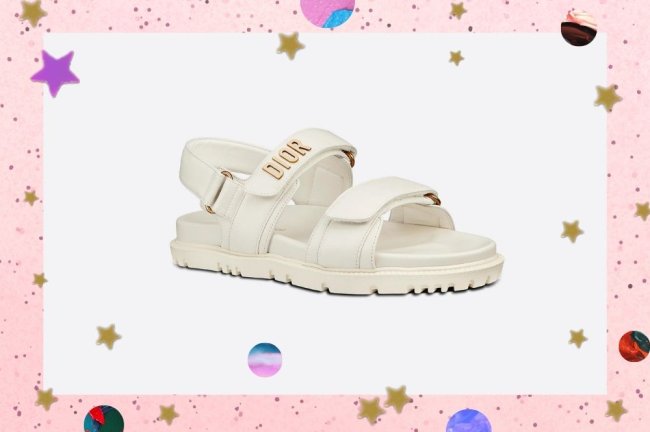 Papete Dior Foto com fundo branco exibindo o modelo branco da papete da dior.