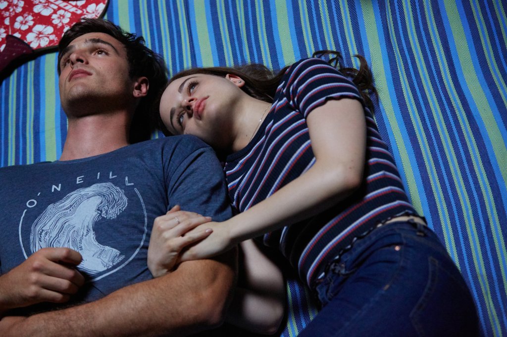 Joey King comenta o que achou do final de A Barraca do Beijo 3