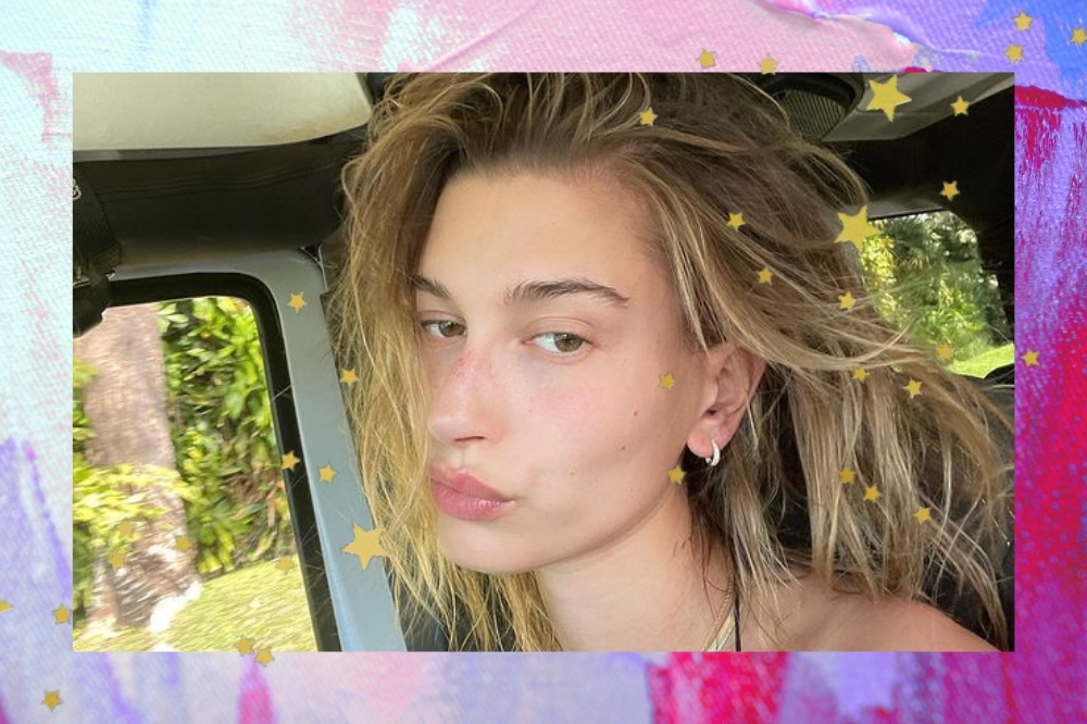 Hailey Bieber mostra como fazer ondas lindas e bagunçadinhas no cabelo