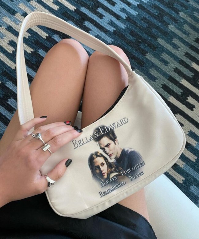 Bolsa com foto do casal de Crepúsculo