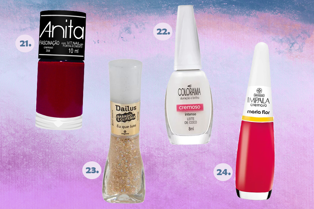 esmaltes-coloridos-unhas-05 Quatro cores de esmaltes diferentes em fundo degradê roxo e azul. Há esmalte vinho, branco, com glitter e vermelho.