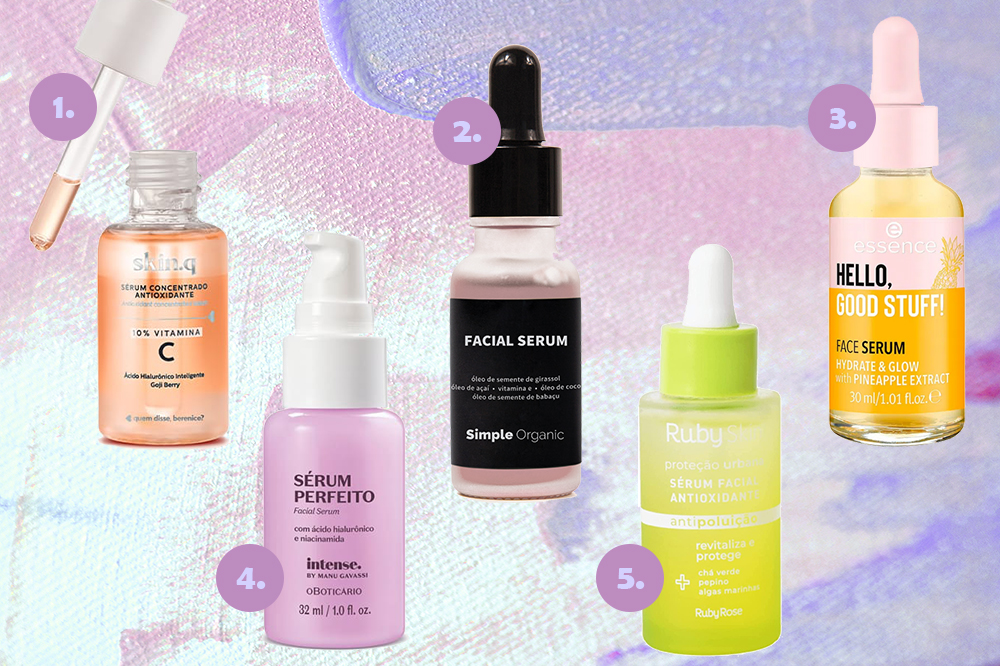 serum-facial-skincare-01 Montagem com cinco séruns faciais em fundo lilás e roxo