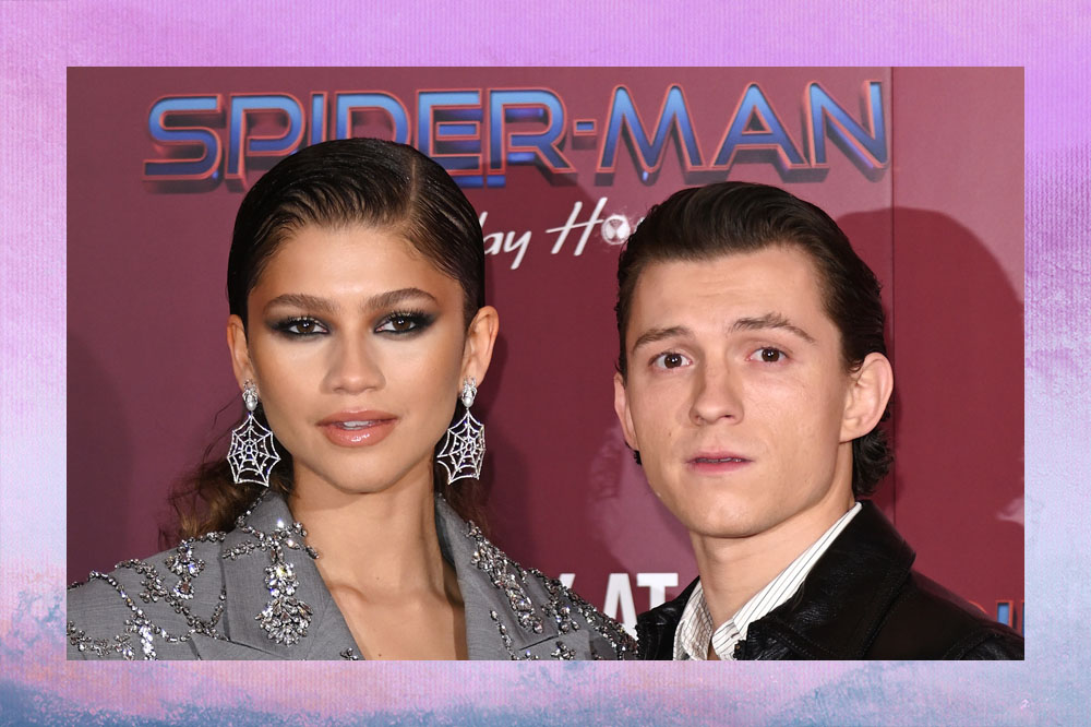 Tom Holland e Zendaya entregaram muita fofura com camisetas combinando