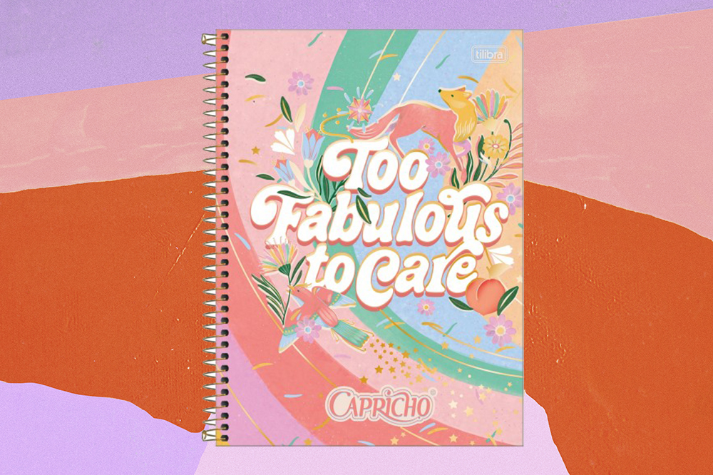 Caderno Too Fabulous to Care CAPRICHO para Tilibra em fundo lilás, rosa e laranja