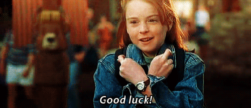 gif da lindsay lohan desejando boa sorte com os dedos cruzados gif da lindsay lohan desejando boa sorte com os dedos cruzados