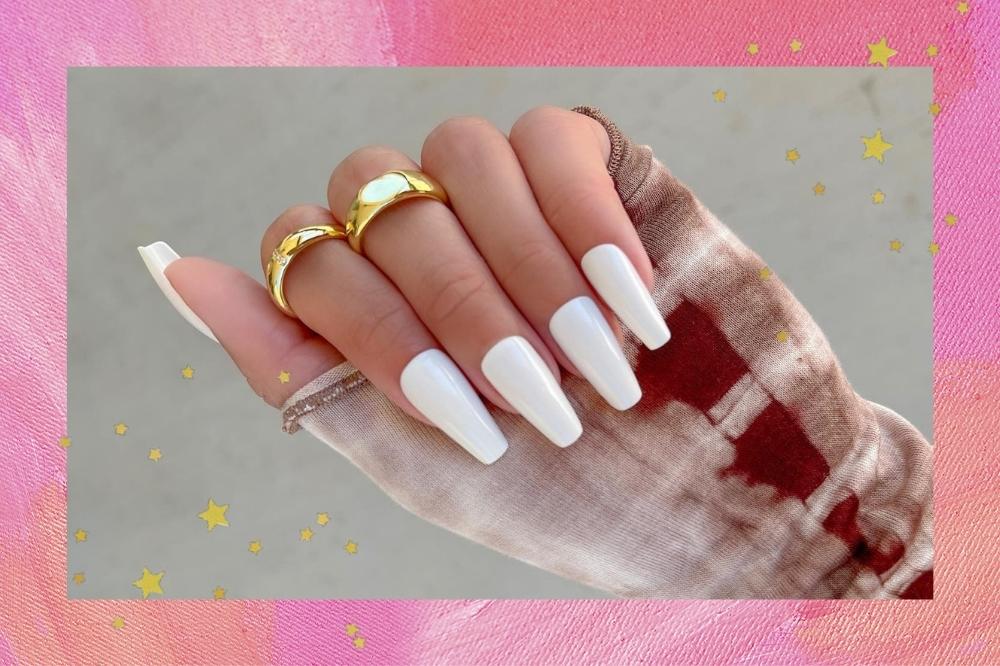 6 truques infalíveis para pintar as unhas com esmaltes de cores claras