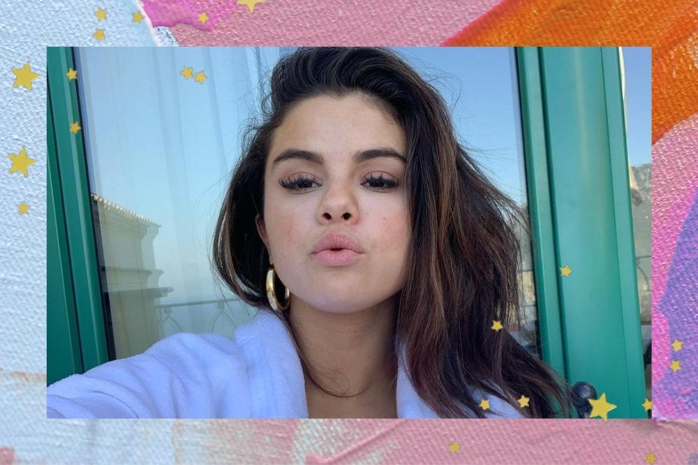 O truque de Selena Gomez para destacar os cílios é simples e perfeito