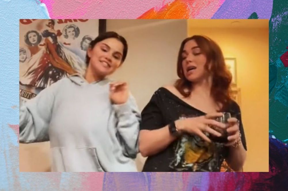 Selena e Jennifer dançando no TikTok