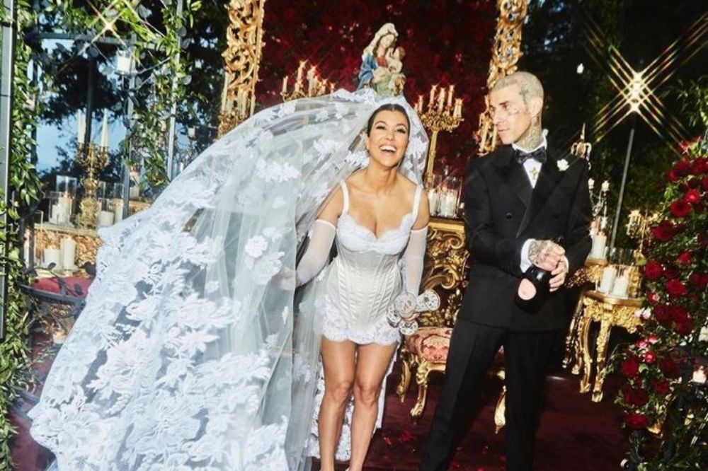 Os principais memes do casamento de Kourtney Kardashian e Travis Barker