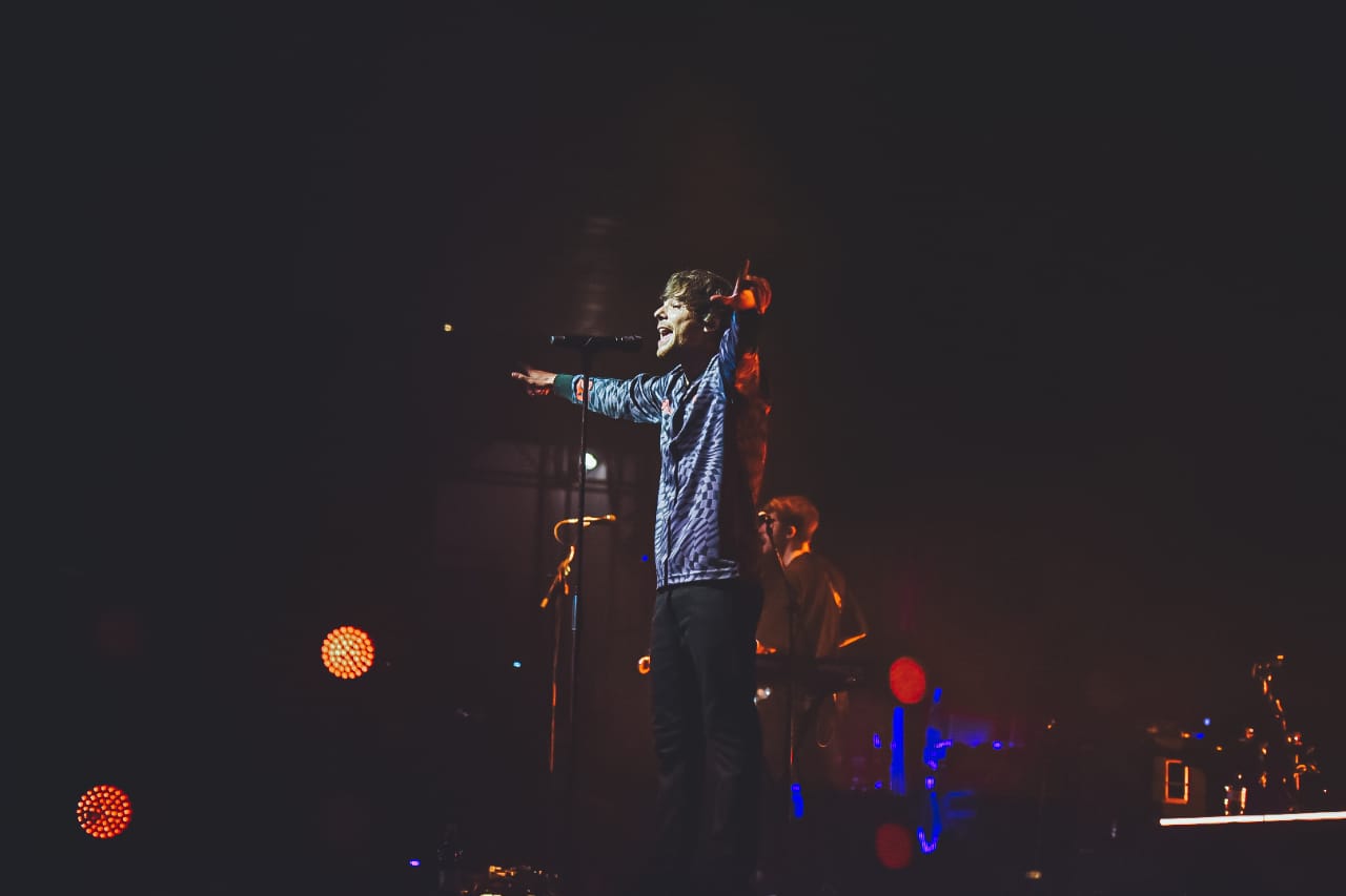 louis-tomlinson-show-sao-paulo-01 Louis Tomlinson cantando em show em São Paulo