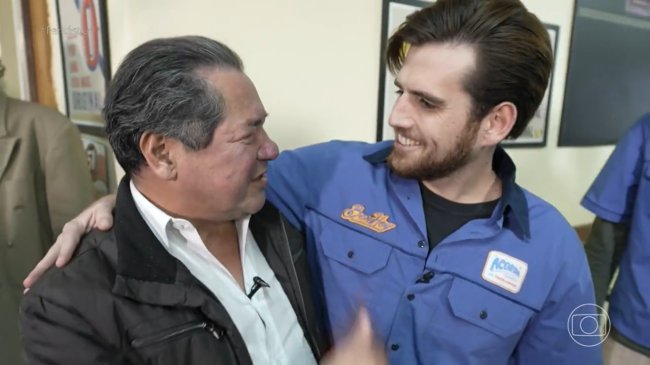 Pedrinho em reencontro com a Jovem Dionísio