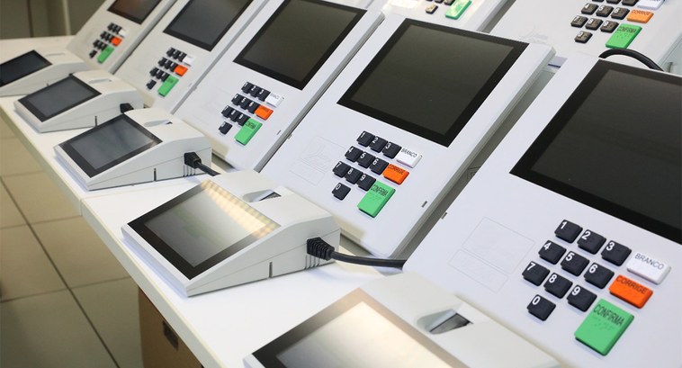 Estes 5 vídeos mostram como a urna eletrônica funciona por dentro