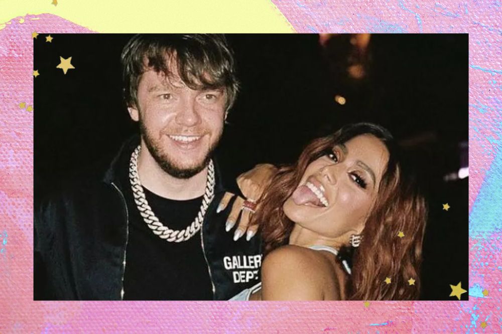 Murda Beatz e Anitta posando para foto juntos