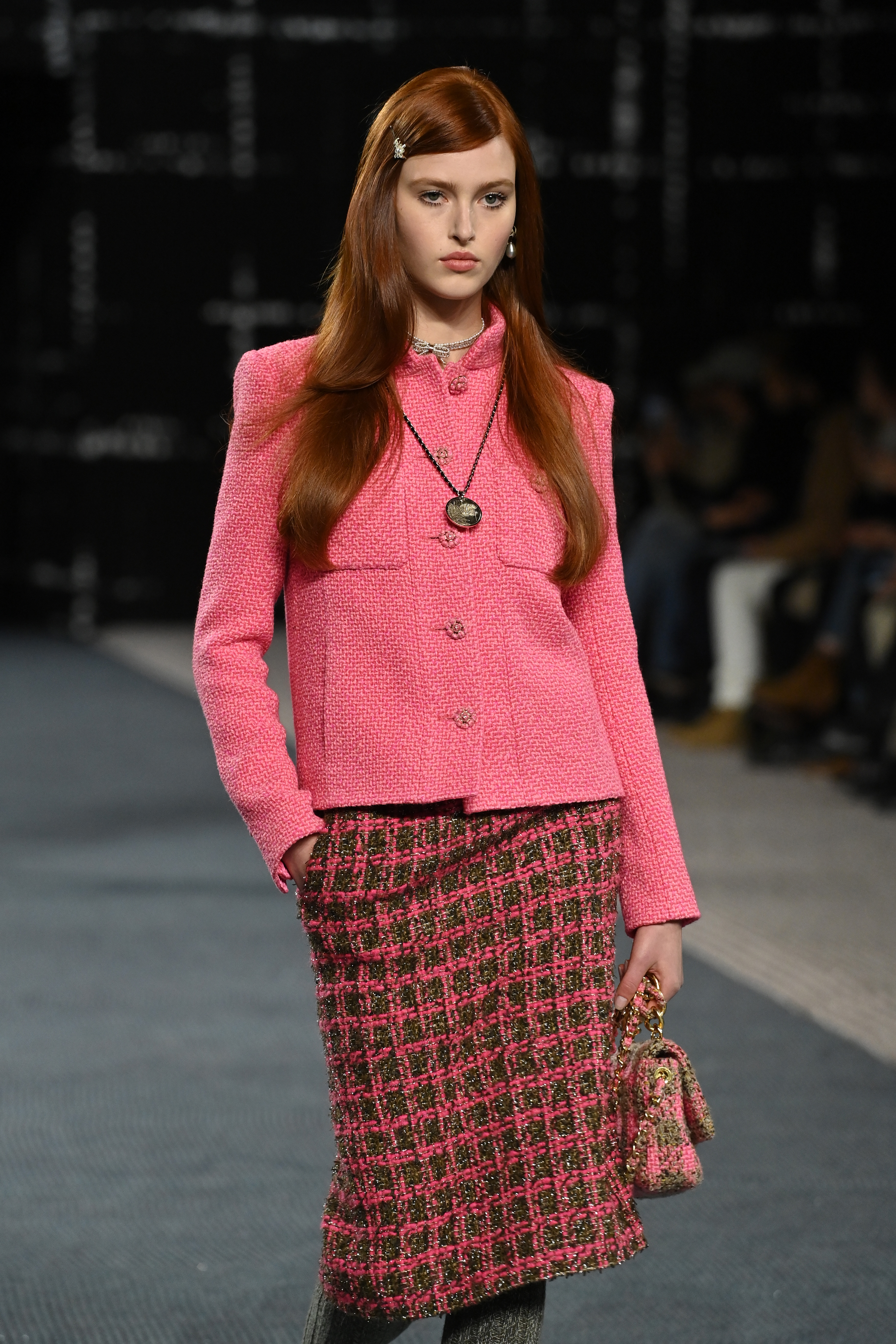 Chanel: Runway – Paris Fashion Week – Womenswear F/W 2022-2023 Desfile de outono-inverno 2022-23 da Chanel na semana de moda de Paris