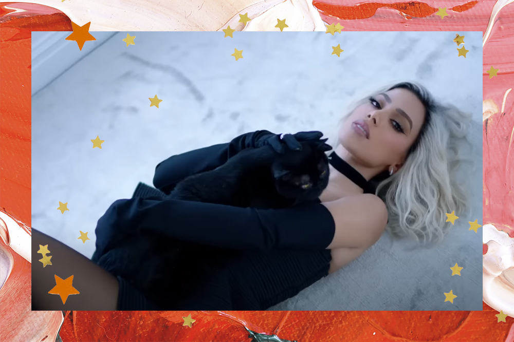 Anitta fala sobre visual à la Mulher-Gato em novo clipe da música “Gata”