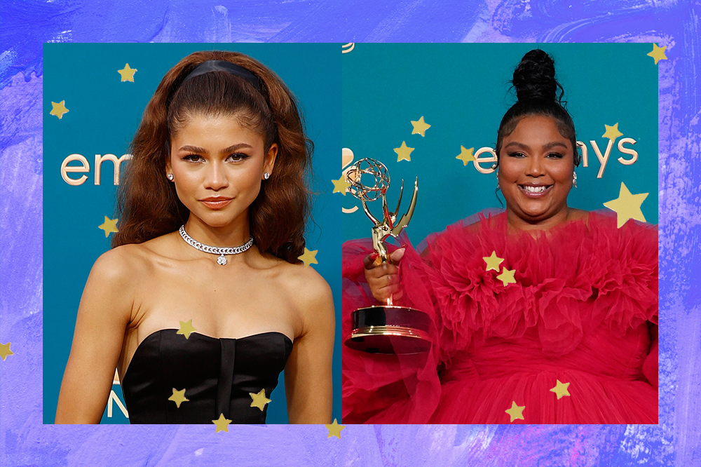 Montagem em fundo azul com estrelinhas douradas de Zendaya à esquerda e Lizzo à direita no Emmy 2022