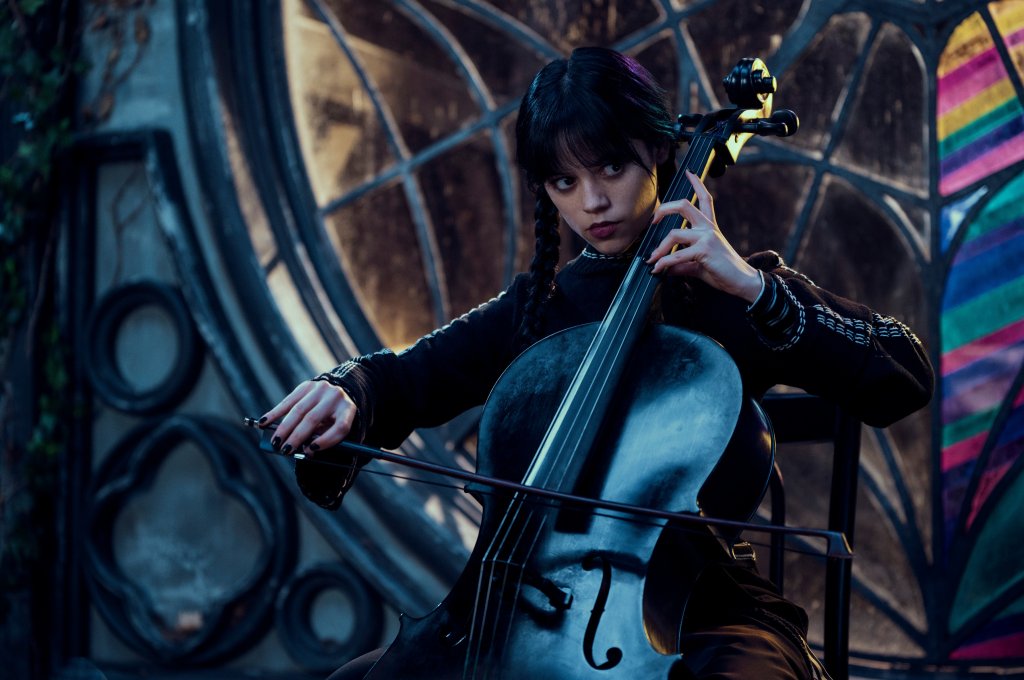 Netflix: Wandinha desvenda segredos de Nunca Mais em novo trailer