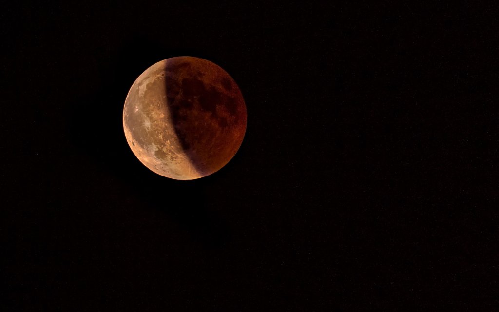 Previsões para o último eclipse do ano, acompanhado de uma Lua de Sangue