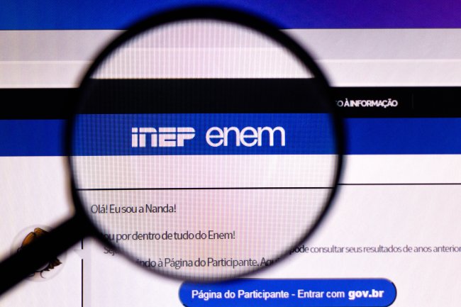 Lupa apontada para o site do Inep/Enem