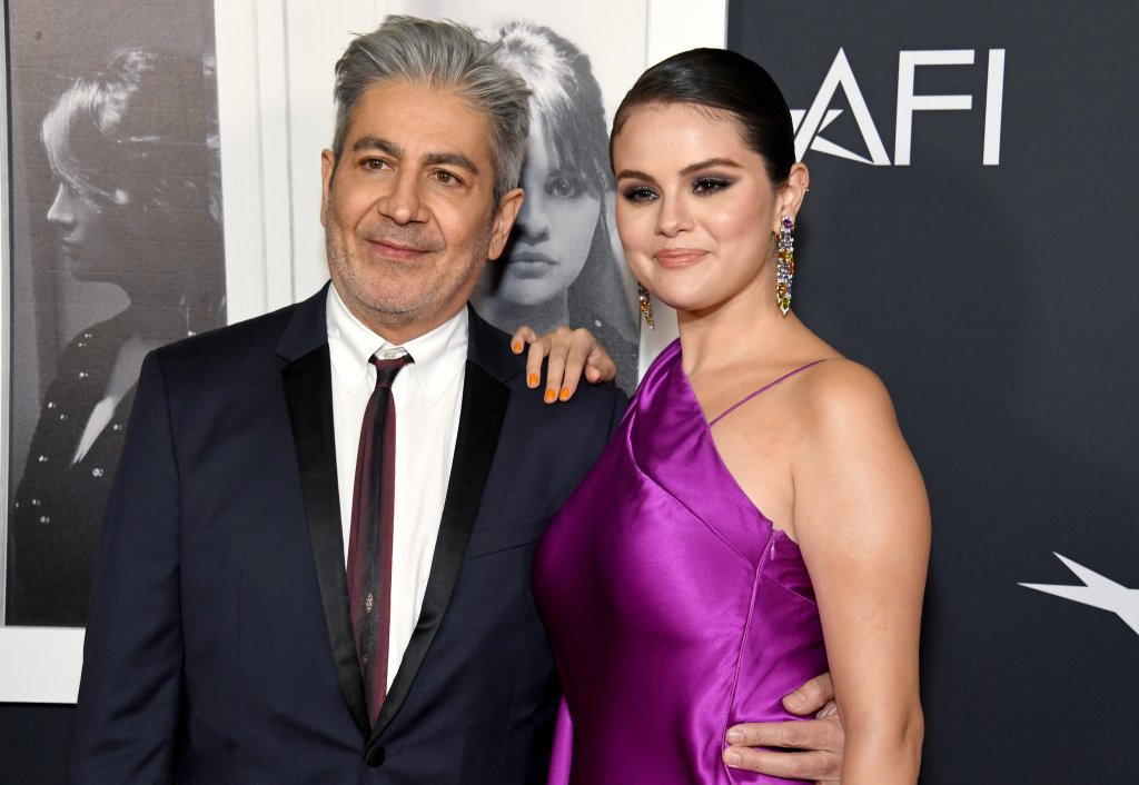 Selena se propôs a ‘mostrar sua dor’, diz diretor de ‘My Mind And Me’