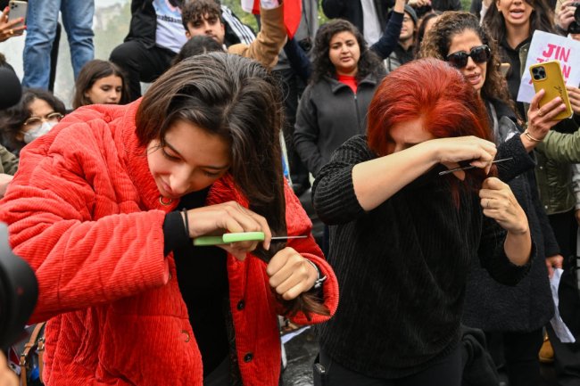 New Yorkers Rally Against Iran's Government, As Protests Over Mahsa Amini's Death In Custody Continue Globally