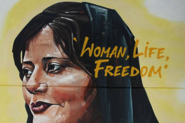 Sydney Street Artist Shows Support For Iran With Mural Of Mahsa Amini