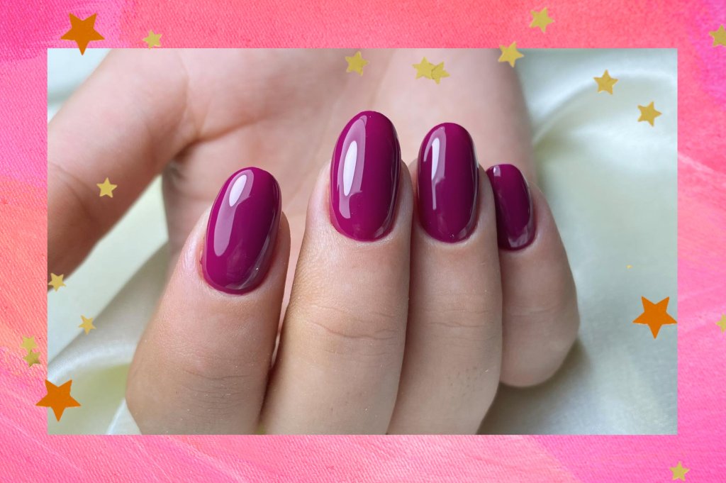 23 nail arts com a cor ‘Viva Magenta’, que promete ser tendência em 2023