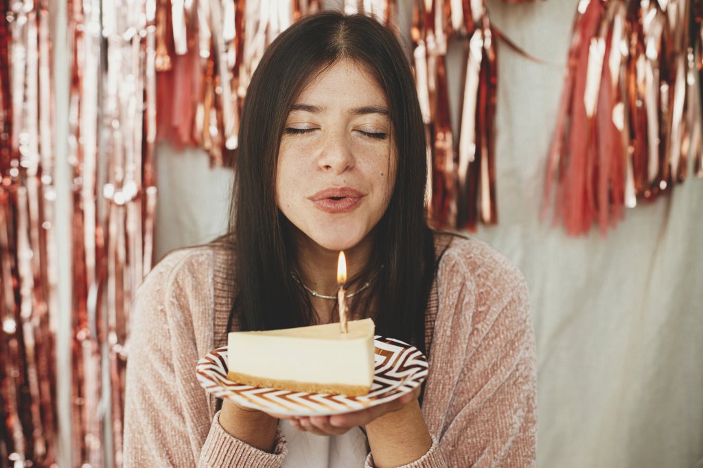 Onde você deve passar o dia do seu aniversário, segundo a Astrologia