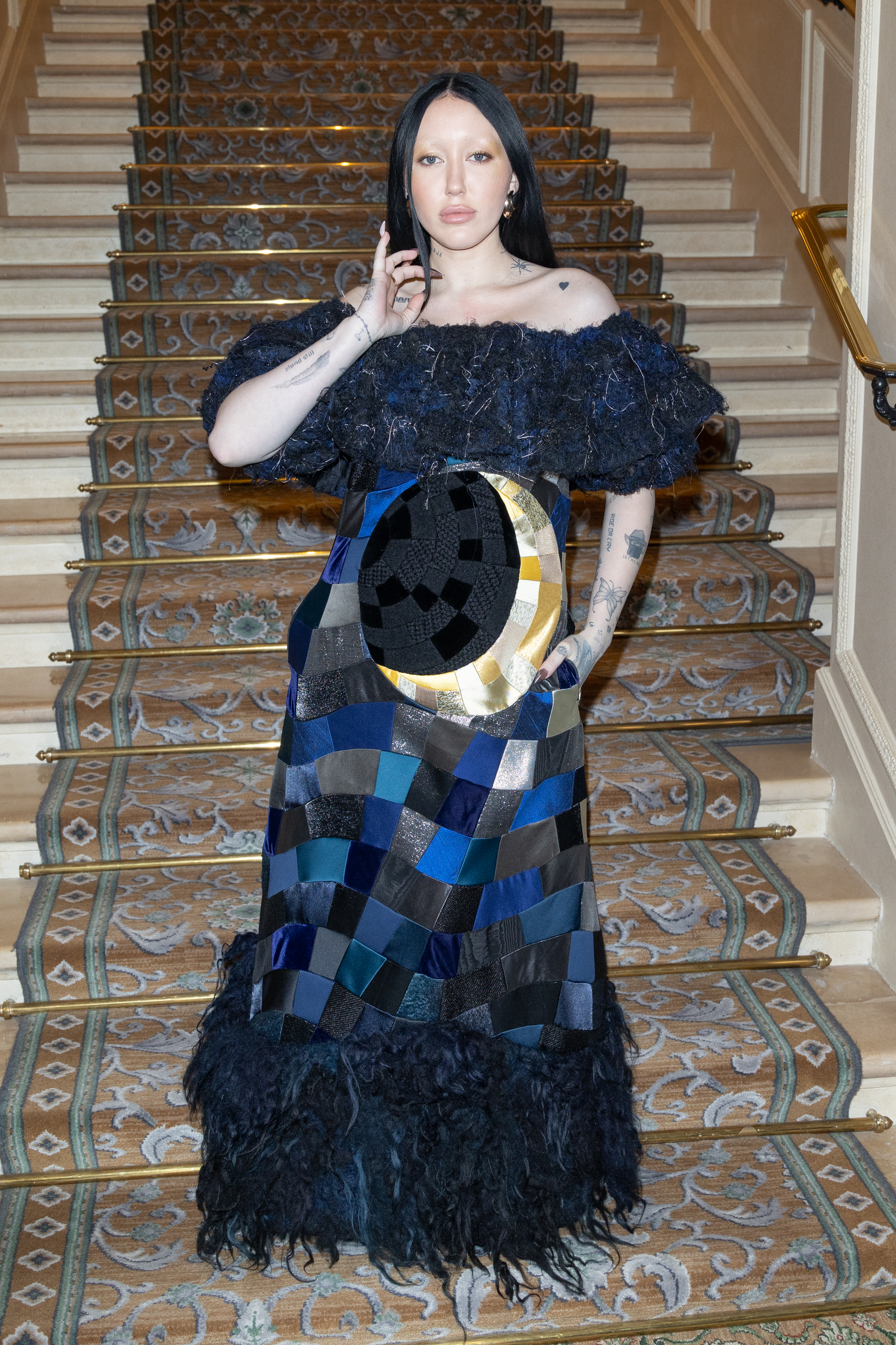Viktor & Rolf : Photocall – Paris Fashion Week – Haute Couture Spring Summer 2023 Noah Cyrus no desfile de primavera-verão 2023 da Viktor & Rolf na semana de moda de alta-costura em Paris